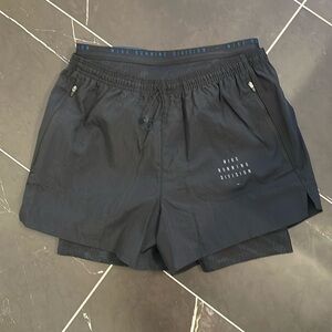 Nike Men’s 3-in-1 running short sz. Large